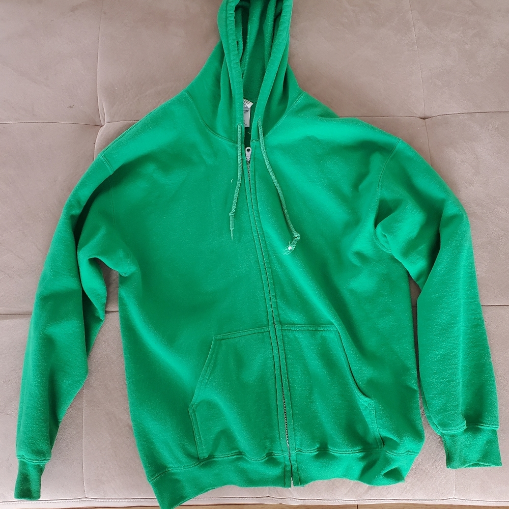 Gildan zip up sweater